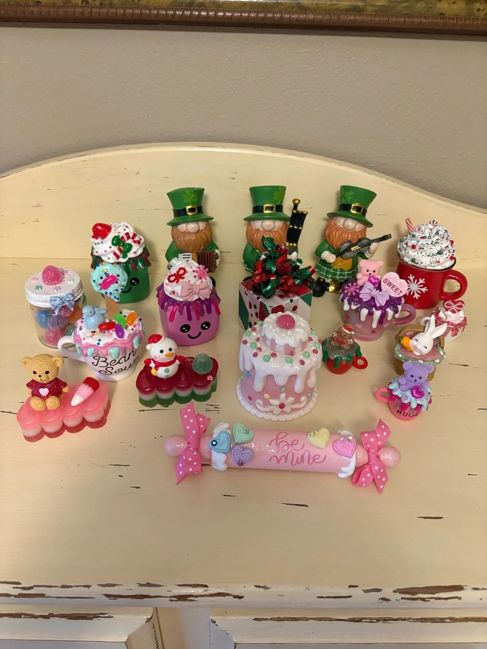 Multi Holiday Tier Tray Decor